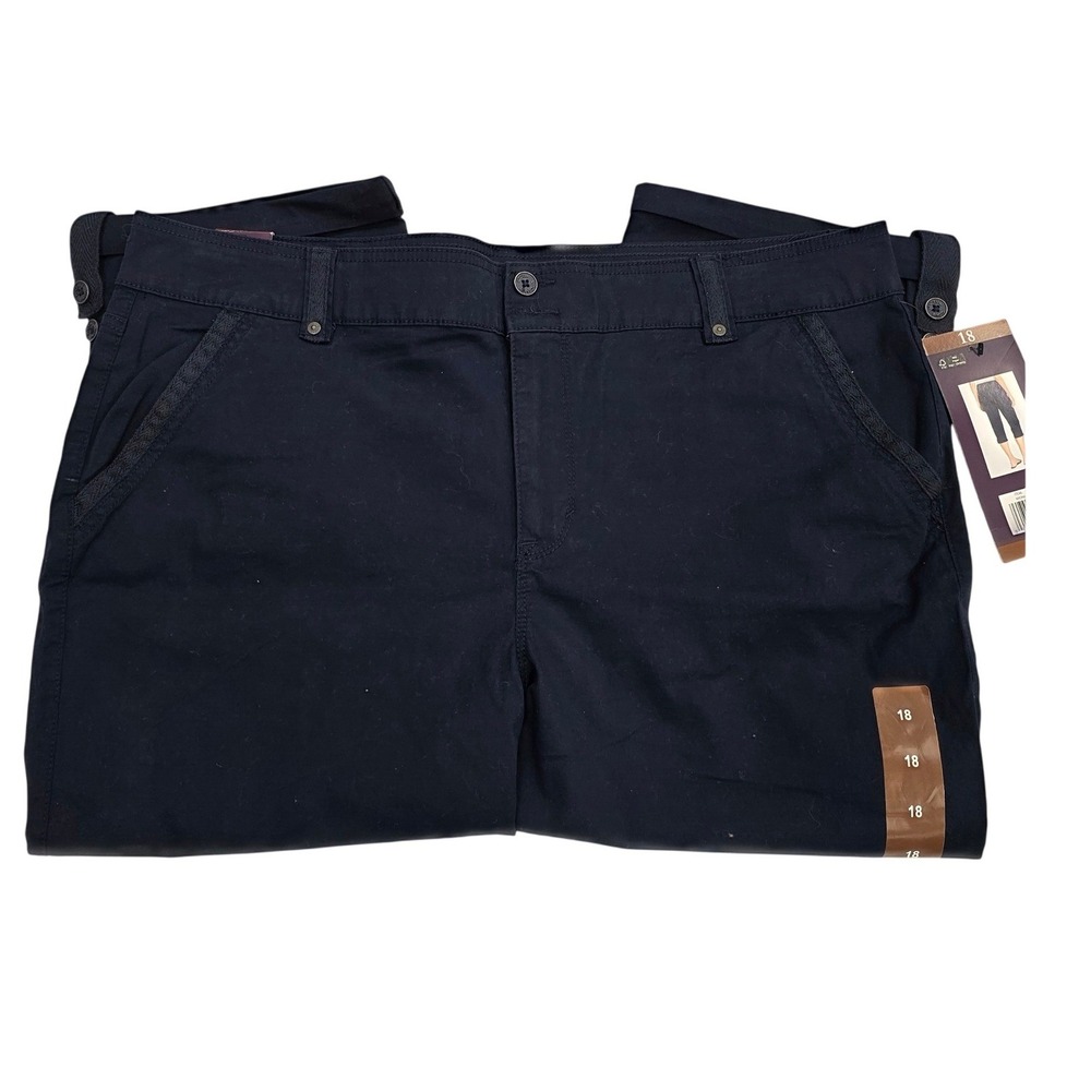 Gloria Vanderbilt Navy Blue Slimming Effect Capri Pants Womens 18 NWT Stretch